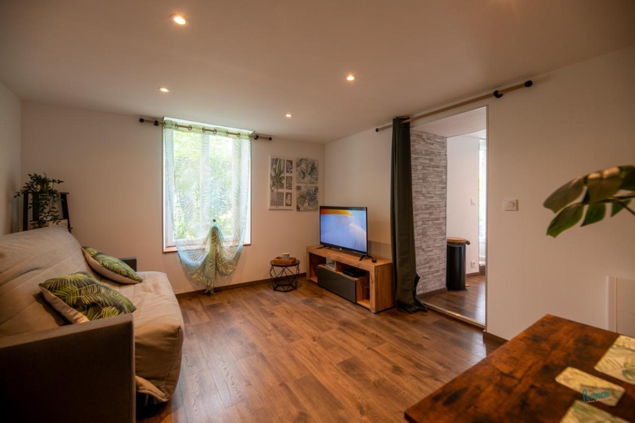Naturel : Studio Calme Et Agreable Les Bordes Exterior photo